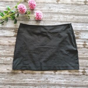 EXPRESS Black Mini Skirt With Side Zipper